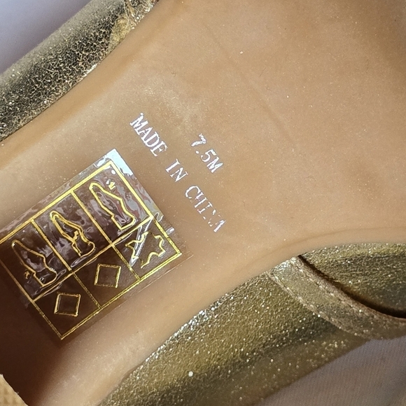 Jeffrey Campbell Gold Metallic Vintage Inspired Wooden Stack Heel Open Toe, 7.5 - Picture 7 of 10